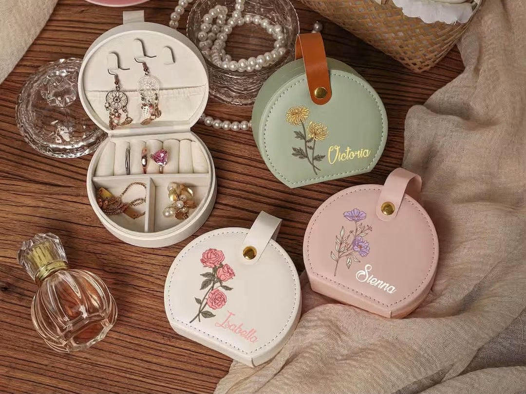 🌸💍 𝐏𝐄𝐑𝐒𝐎𝐍𝐀𝐋𝐈𝐙𝐄𝐃 𝐁𝐈𝐑𝐓𝐇 𝐅𝐋𝐎𝐖𝐄𝐑 𝐉𝐄𝐖𝐄𝐋𝐑𝐘 𝐁𝐎𝐗 💍🌸